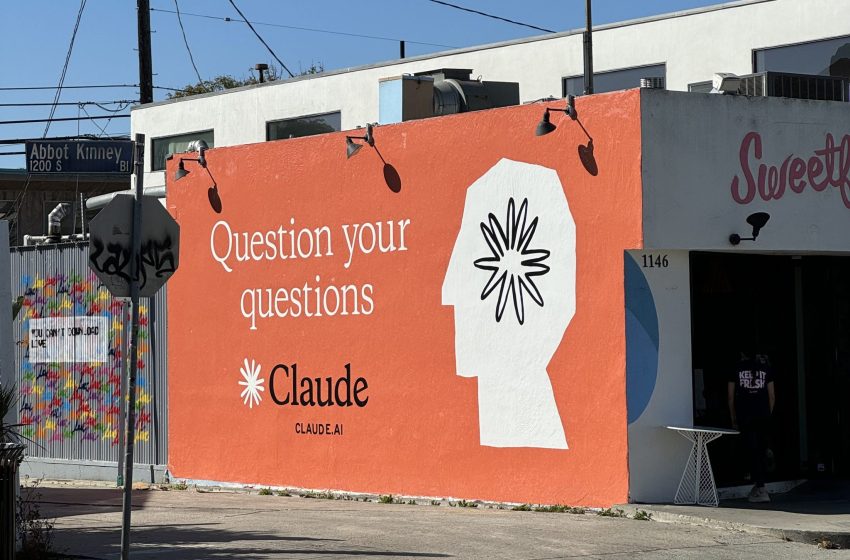 هوش مصنوعی «Claude» میتواند گفتگوهای خطرناک یا توهینآمیز را خودش متوقف کند